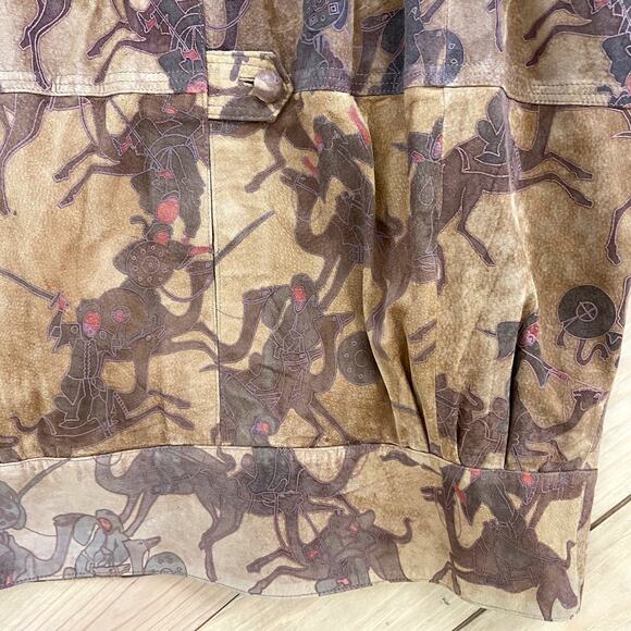 Vintage 80s Novelty Camels Men Fighting War Suede Leather Coat Elegance Boutique - Picture 13 of 15